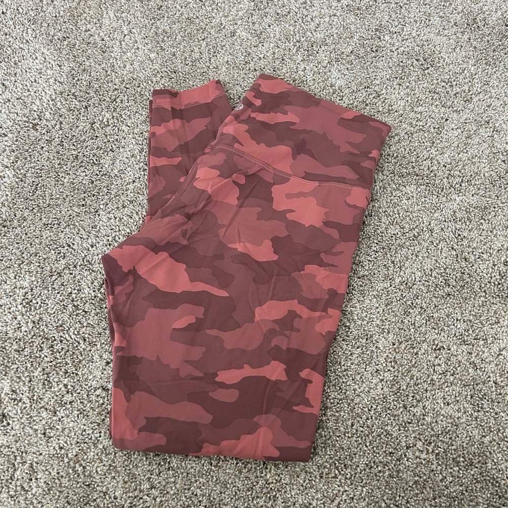 Pink camo lulu lemon align leggings!